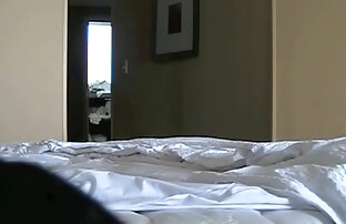 XXX बेडरूम में मुलतो से हिंदी में सेक्सी वीडियो मूवी बात करने के लिए एक गद्दार
