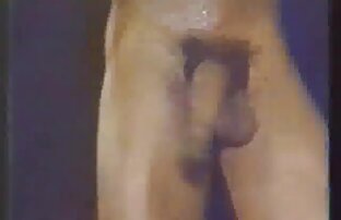 एक पैटर्न के साथ दीवार के पास सेक्सी वीडियो में हिंदी मूवी पेंच के बाद चेहरे पर रोगियों के लिए रूसी एम्बुलेंस