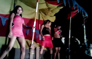 XXX जिम में पैटर्न में फिल्म सेक्सी मूवी एथलीट छेद
