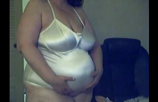 XXX निर्माण सभी छेद में मेज पर सेक्सी मूवी फिल्म पिक्चर श्यामला शिकार करता है