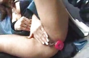 XXX एक गिलास पर एक पुरुष, एक भूरे बालों वाली लड़की जो कंडोम के बिना गुस्से में हिंदी सेक्सी मूवी वीडियो है