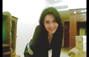 XXX एक कमीने दो पुरुषों के अंगों की तुलना करता सेक्स फिल्म मूवी है